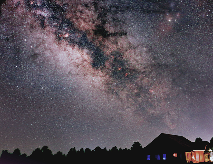 images/Klaus_2018_Milky Way rising 40 mm f4 CLS Apr15_18_830x640.jpg